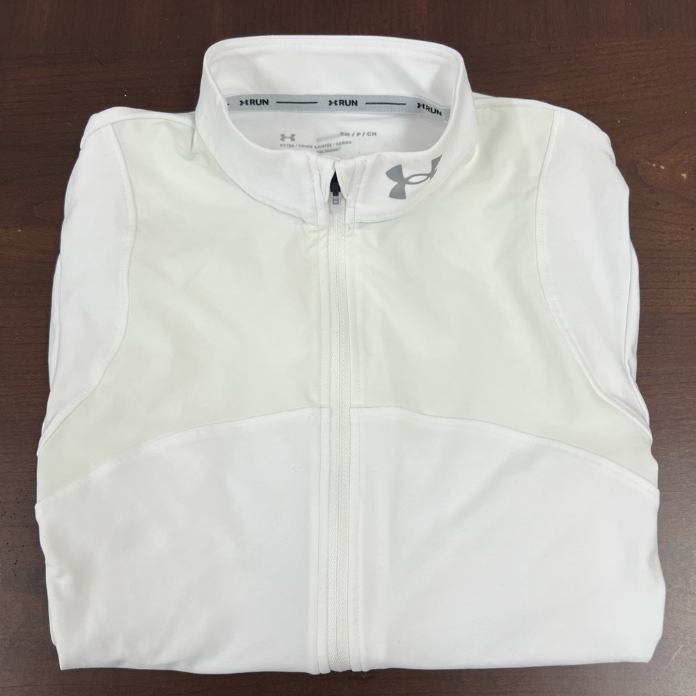 Under Armour Woman’s Long Sleeve Run Shirt Size Small